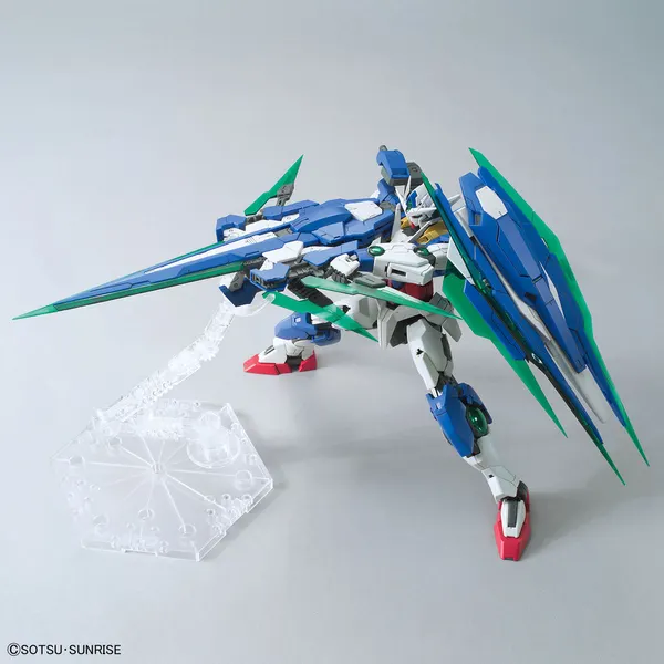 MG 1/100 ダブルオークアンタフルセイバー(5)