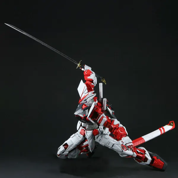 PG 1/60 ガンダムアストレイ レッドフレーム(4)