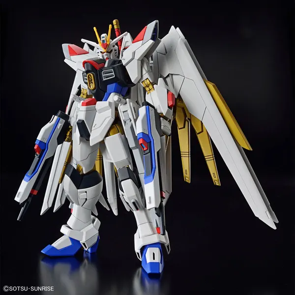 HG 1/144 マイティーストライクフリーダムガンダム（1）